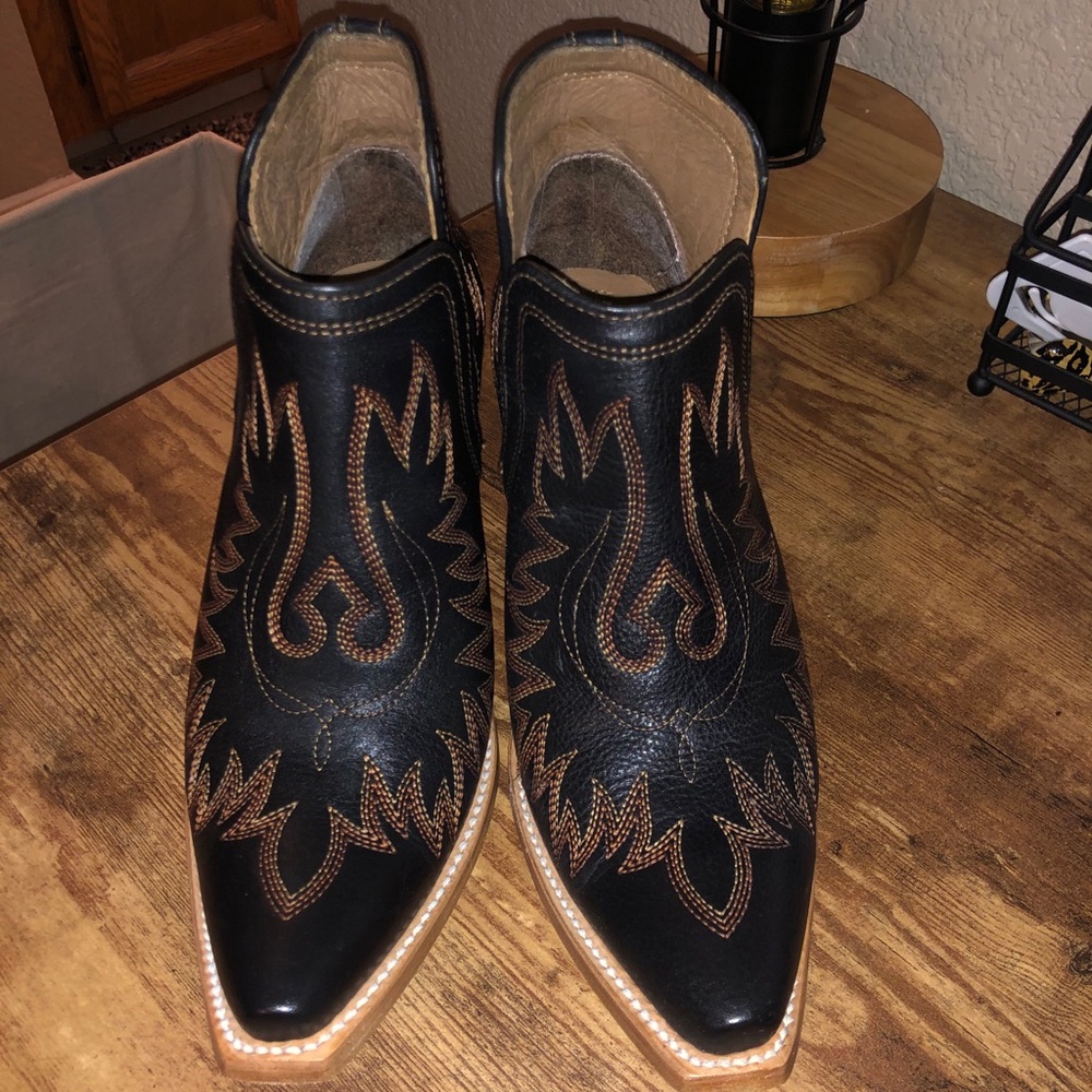 Ariat Dixon Boots